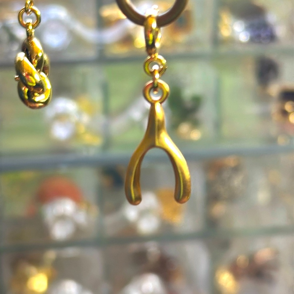 JOAN RIVERS Detachable Charm